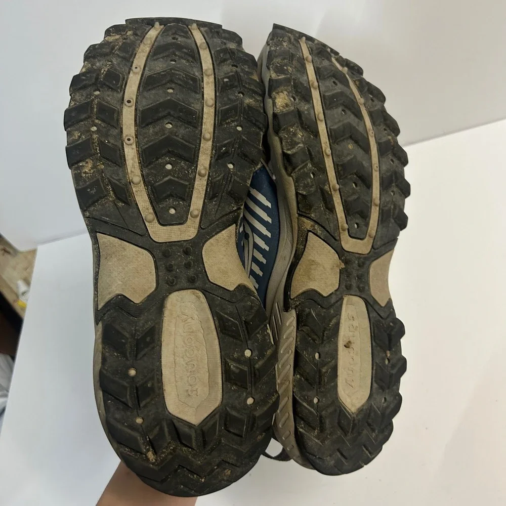 Saucony good visible